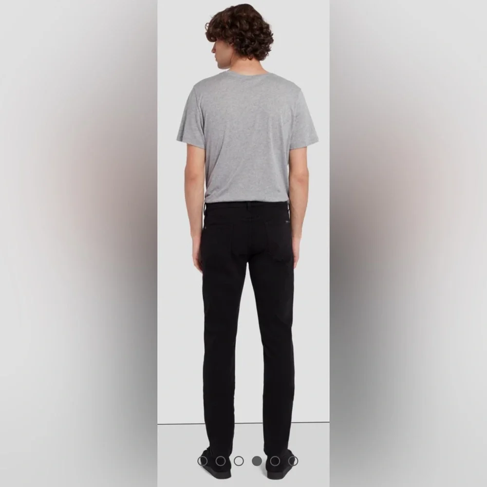 7 for All Mankind Paxtyn Skinny Jeans in True Black Wash
